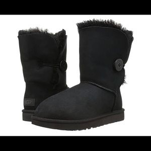 Ugg Bailey Button Short